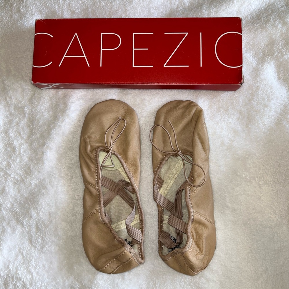 NWT Capezio Juliet II Leather Ballet Shoe